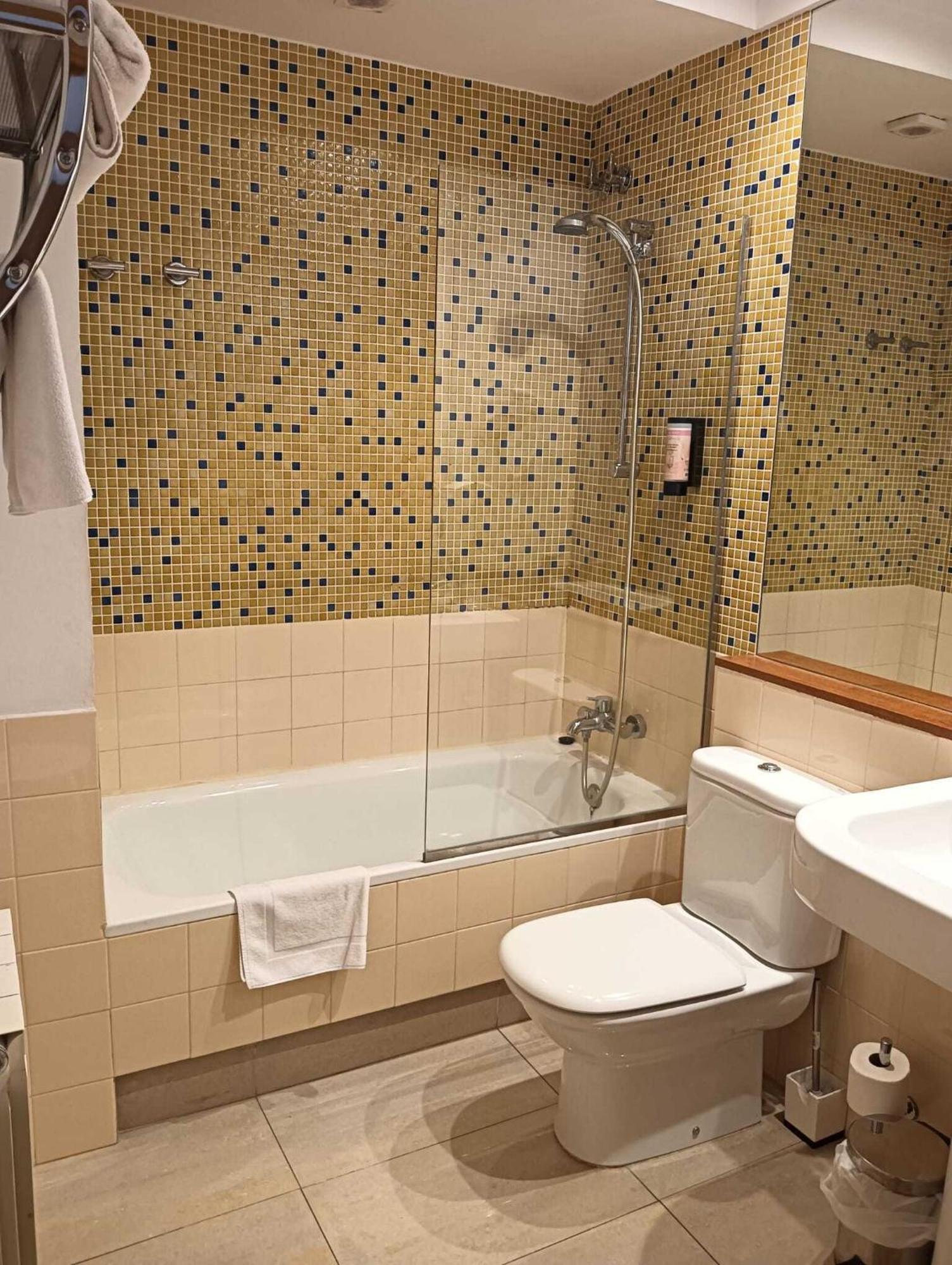 Gastro Hotel La Giraldilla Liérganes 部屋 写真